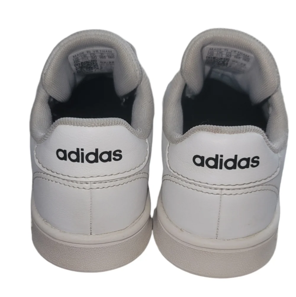 Adidas Classic Leather Sneakers with Velcro and bungee laces